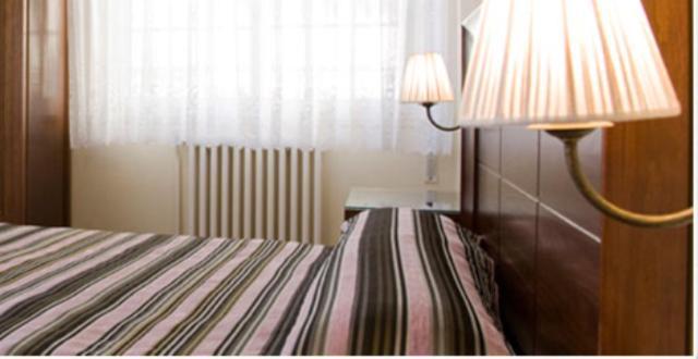 Hotel Bruselas ア・グアルダ 部屋 写真
